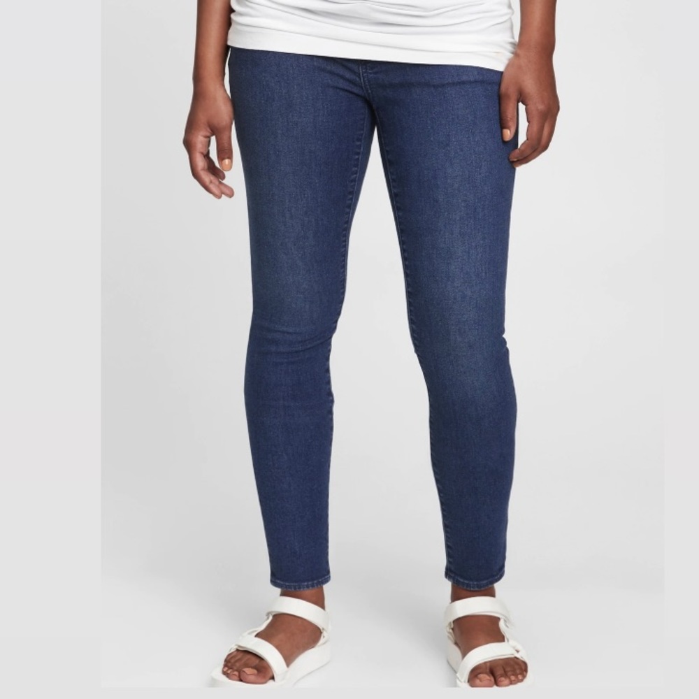 GAP, Like New, Maternity True Waist Band, Full Panel Skinny Jeans Size 28 Petite